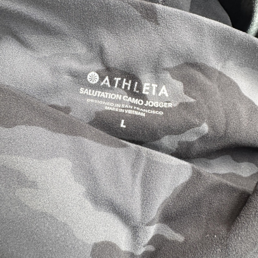 Lot of 4 Athleta Joggers Womens L Salutation High Rise Stretch Yoga Pants Camo - Picture 5 of 5